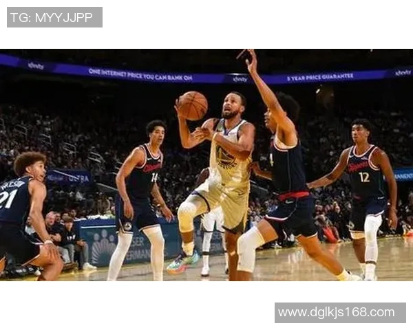 11年快船对阵勇士精彩直播回顾与赛后分析全程精彩瞬间不容错过